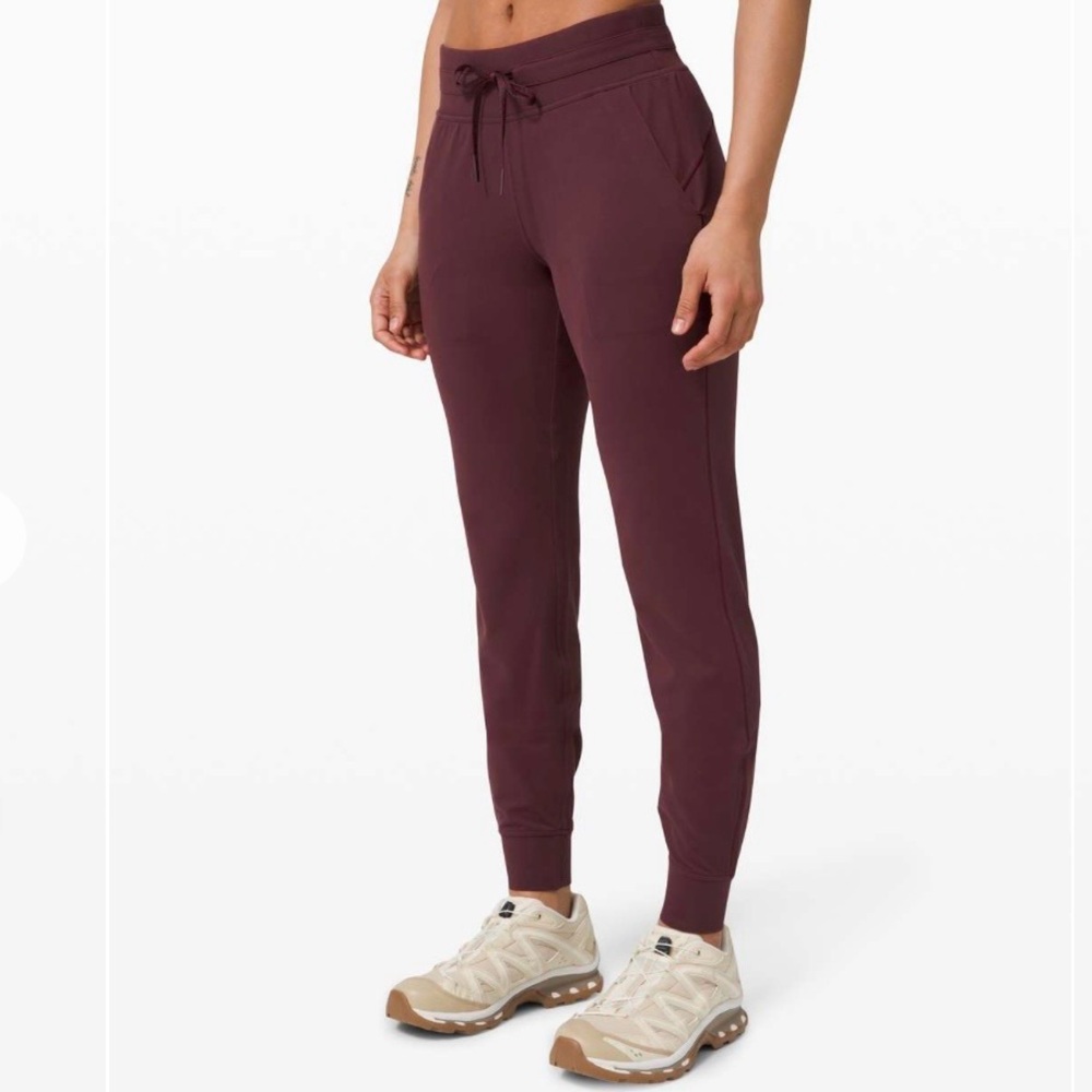 Lululemon Ready to Rulu Pant *29” - Cassis